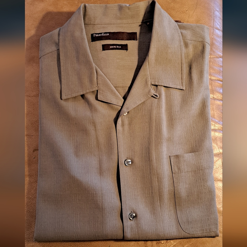 PERRY ELLIS 100% SILK Men's Shirt Size XL